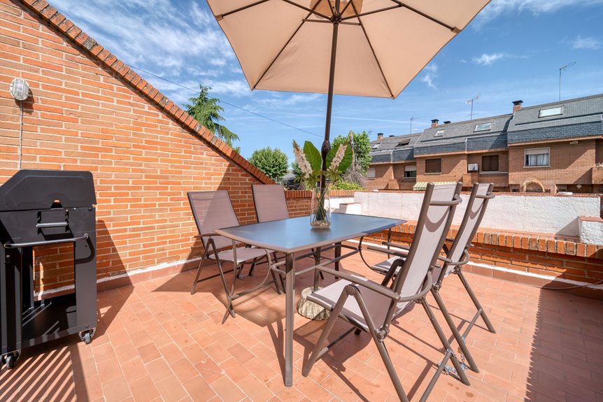 outdoor furniture wind containment tips